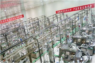 光影見(jiàn)證 中國(guó)乳業(yè)首部紀(jì)錄片《攝影師帶你走進(jìn)乳品工廠》探秘生物制品生產(chǎn)